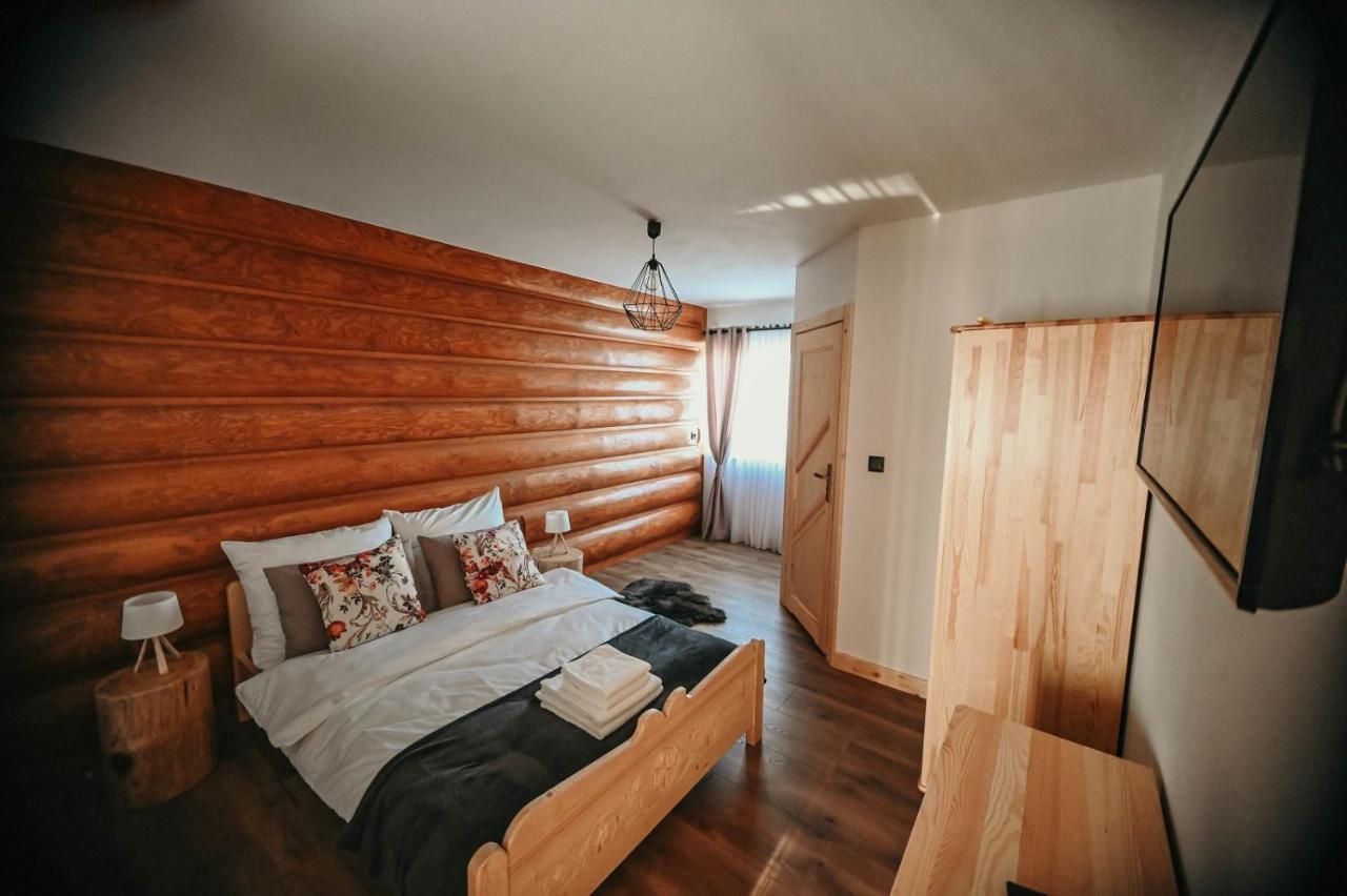 Tarasowka U Zajaca Bed & Breakfast Czerwienne Екстериор снимка